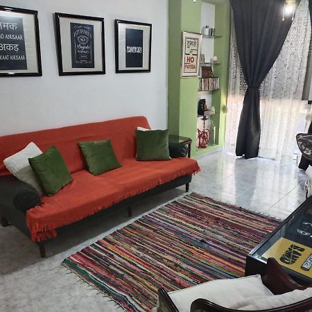 An Indian Bollywood Sevilla Experience - For Families, Couples & Business Trips Buitenkant foto